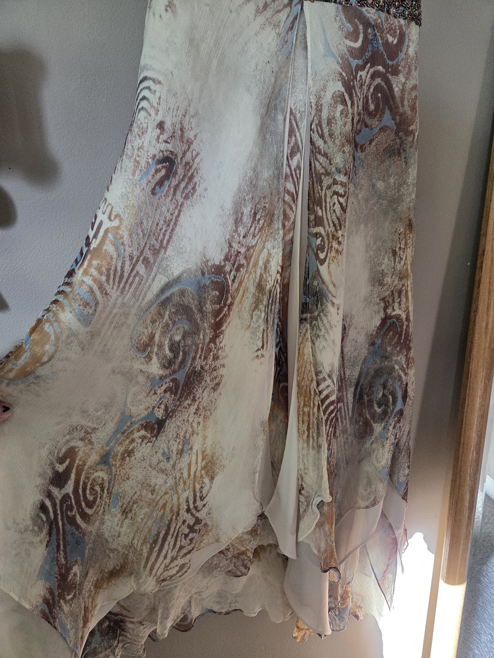 Sue Wong Ivory and Taupe Beaded Halter Midi Dress - Picture 4 of 16